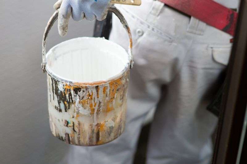 金ベラで塗装をきれいに仕上げる方法